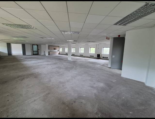 316M² OFFICE TO LET IN WOODMEAD